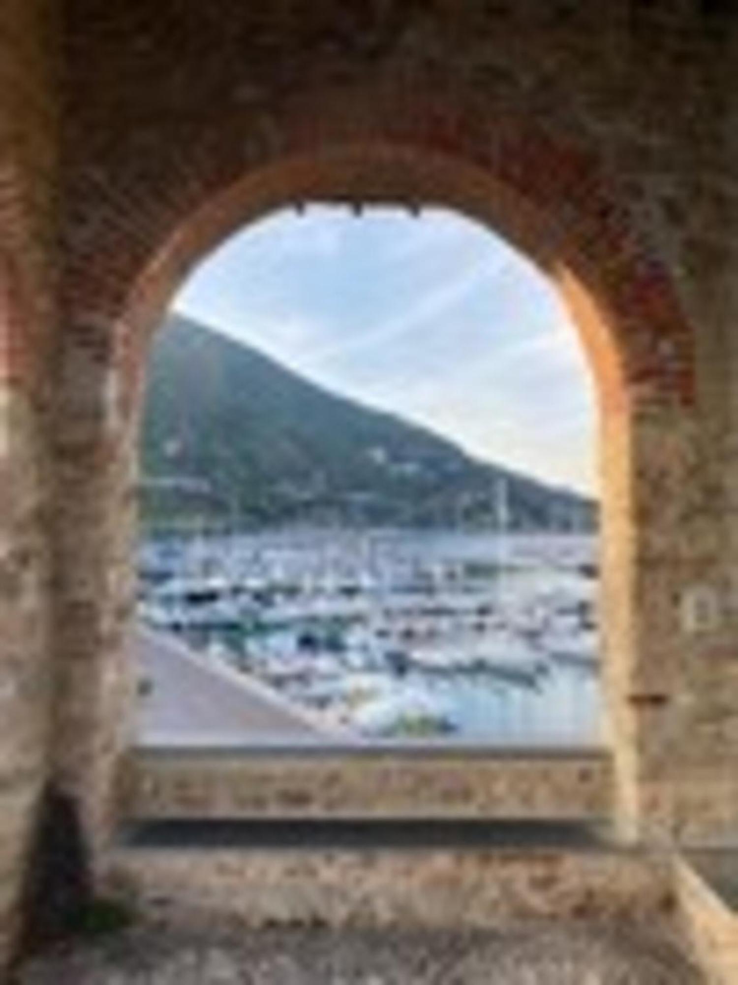Aloha Jak'S Boat Alassio Bagian luar foto