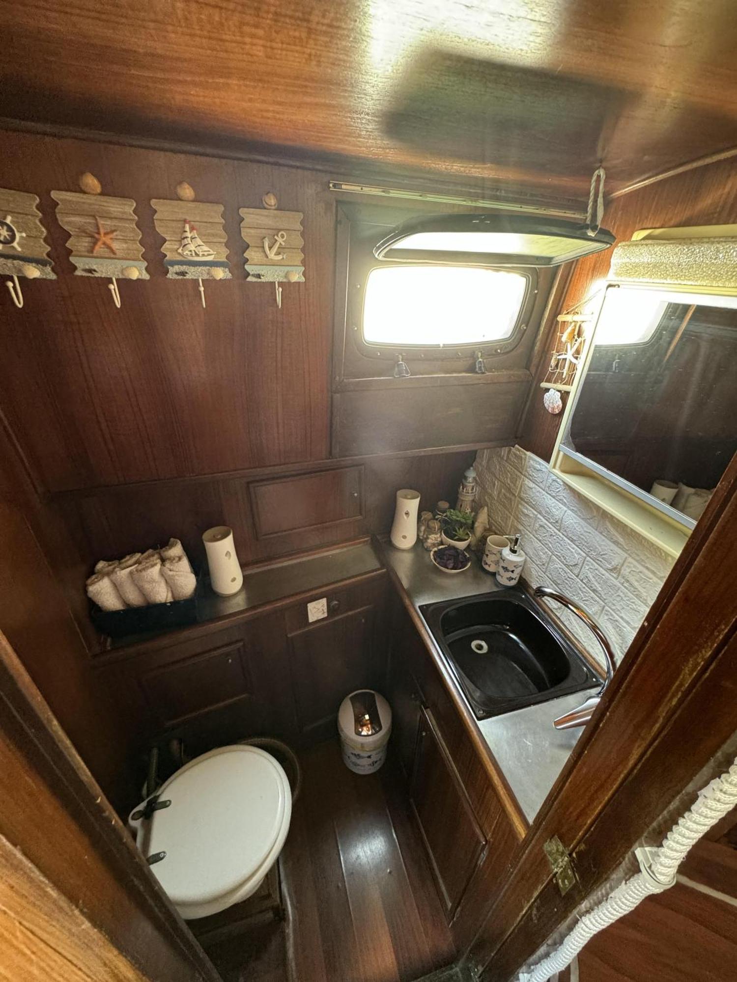 Aloha Jak'S Boat Alassio Bagian luar foto
