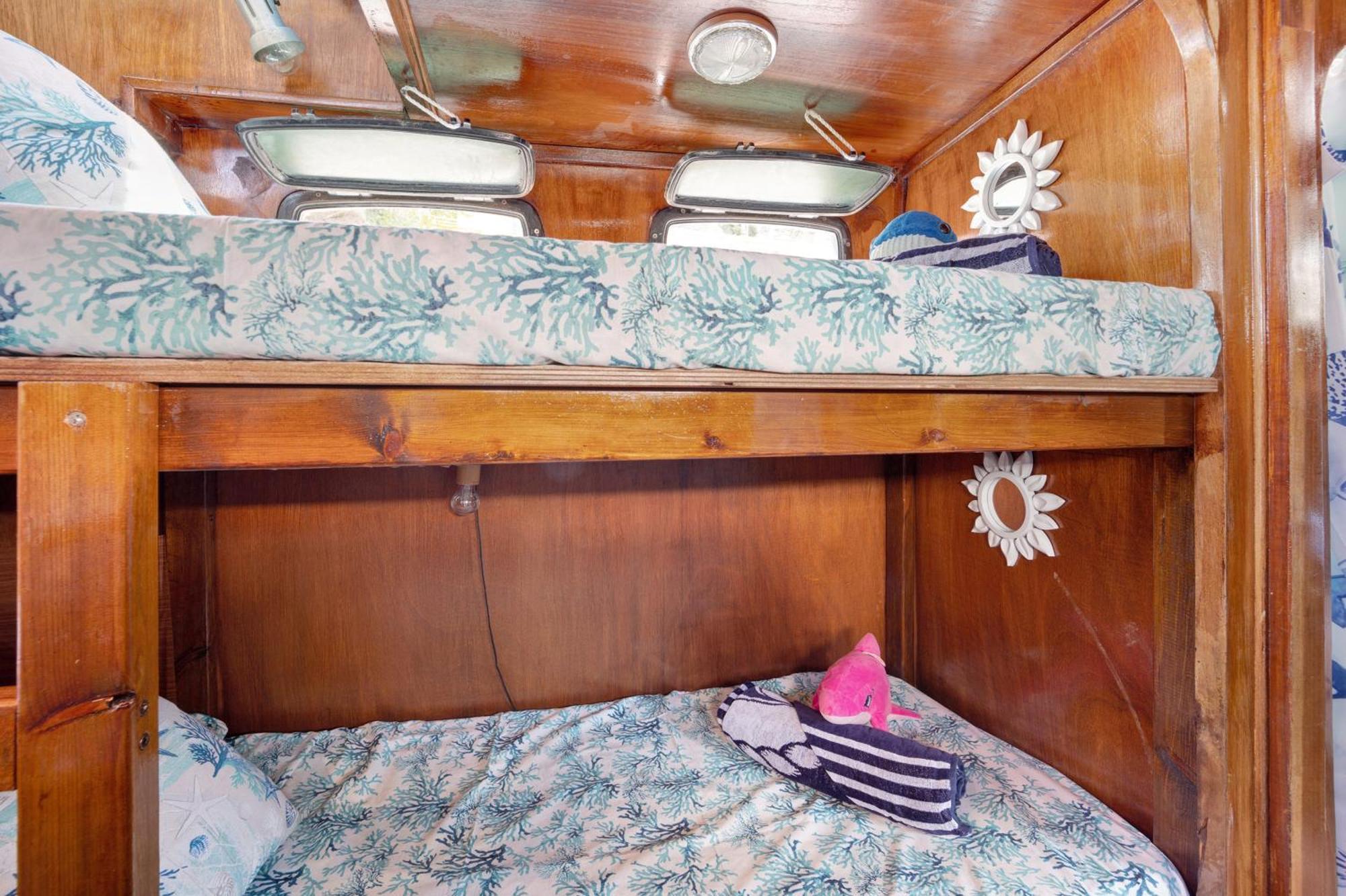 Aloha Jak'S Boat Alassio Bagian luar foto